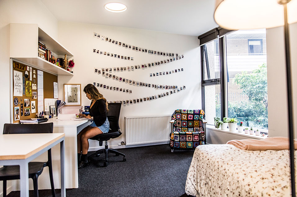 gradroom1